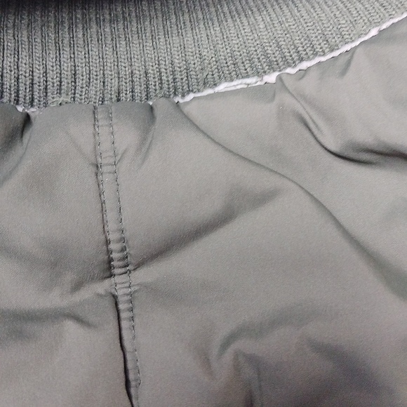 Calvin Klein Jeans dark green women's small sized sleeveless winter vest - Picture 8 of 14